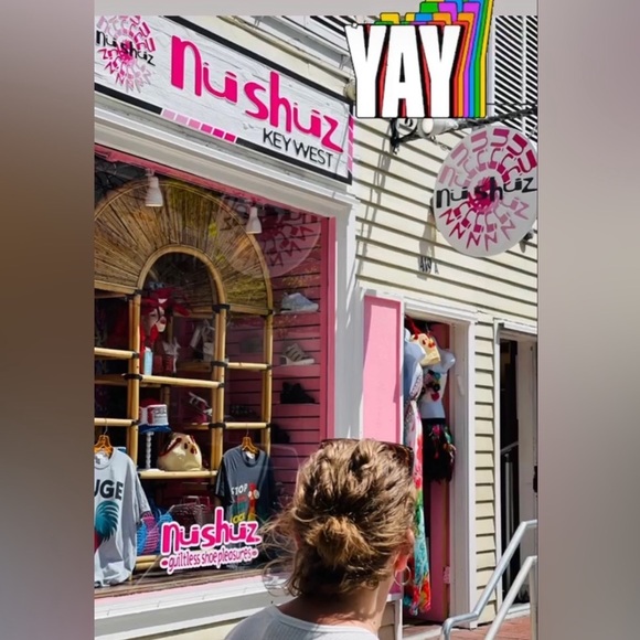 Unique 3D Pineapple High Quality Key West By The Pool Bag Clutch Crossbody - Picture 6 of 6